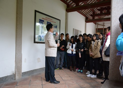 旅游管理与烹饪学院旅游协会举办首期地陪导游技能培训