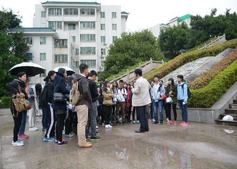 旅游管理与烹饪学院旅游协会举办首期地陪导游技能培训